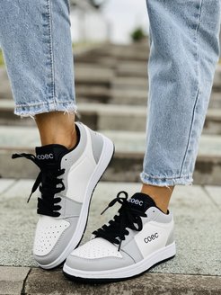 White Sneaker Trend 2022