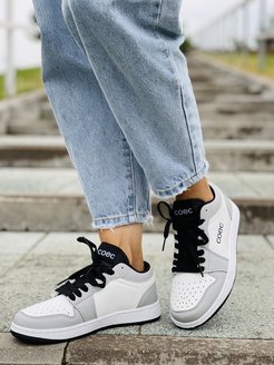 White Sneaker Trend 2022