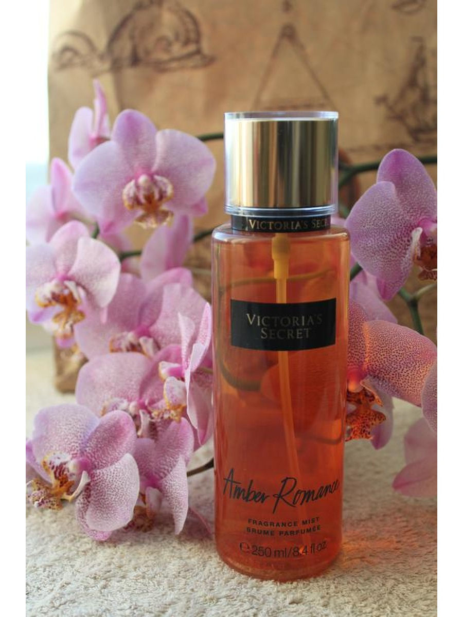 Ароматы для тела. Спрей Виктория Сикрет Ванилла. Victoria Secret Amber Romance спрей. Спрей мист для тела Виктория Сикрет. Спрей Виктория Сикрет Vanilla Lace.