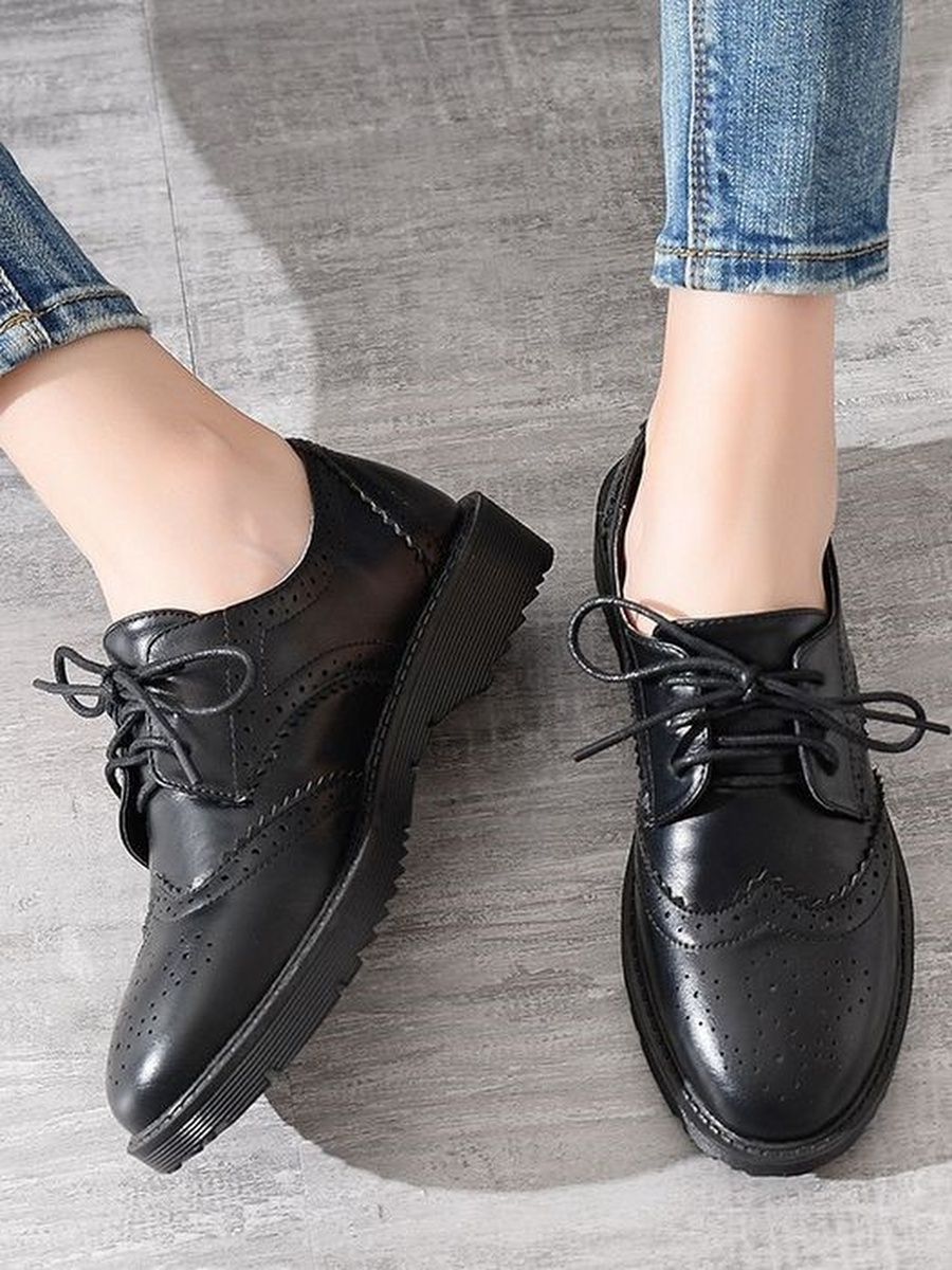 Туфли на шнурках женские