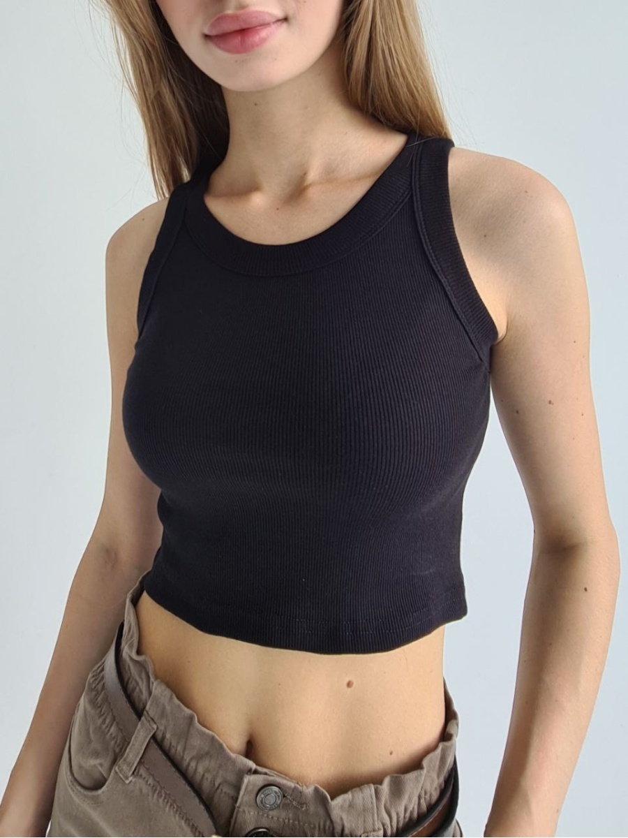 1 размер женской грудины без лифа и футболки
