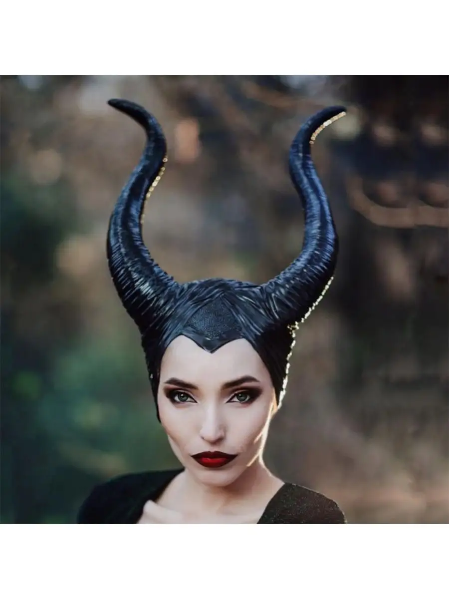 головной убор малефисенты. анджелина джоли малефисента грим. рога малефисенты. малефисента головной убор. рога малефисенты.